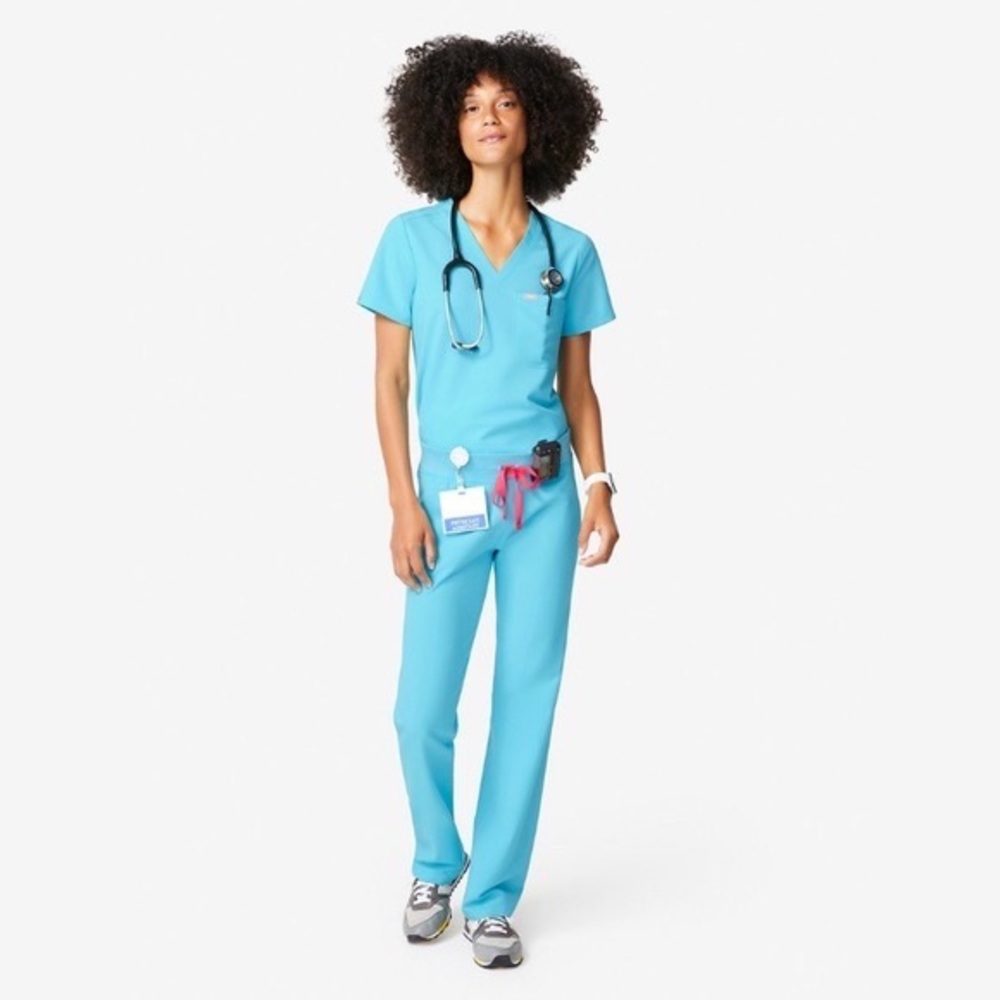 Limited Edition Figs Neon Blue Scrub pants medium